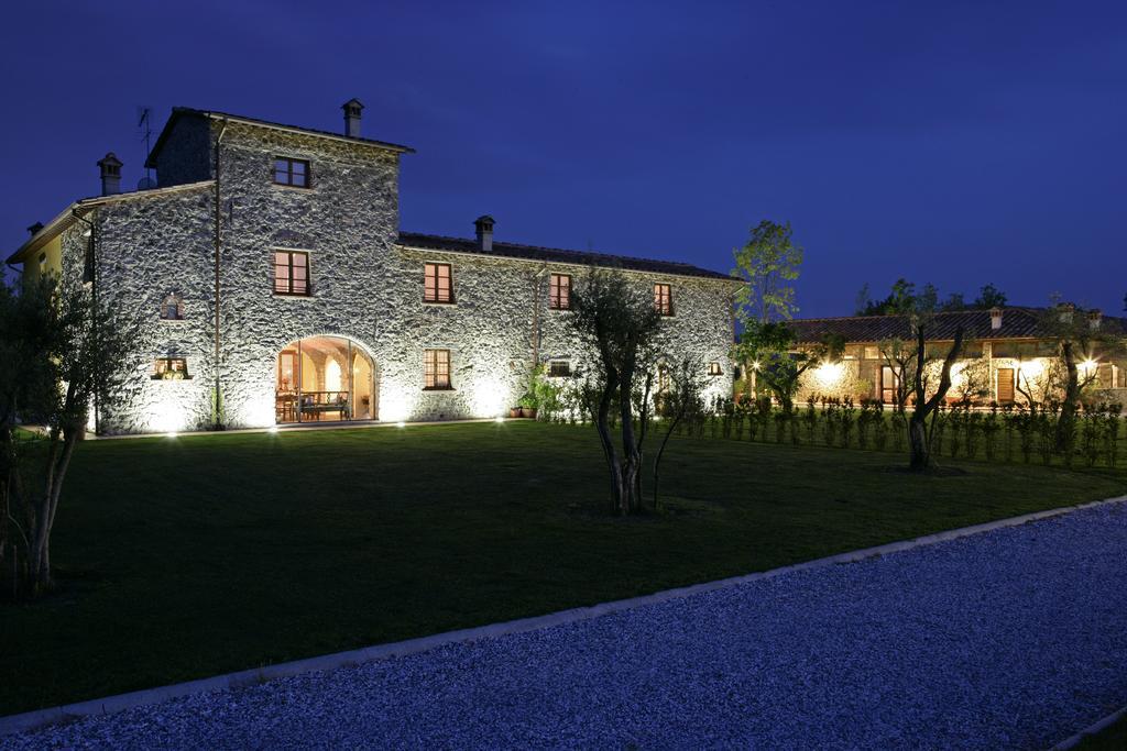 Antico Casale Hostal Sarzana Exterior foto